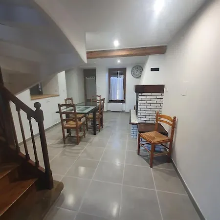 Chez Dede Et Nene Holiday home *